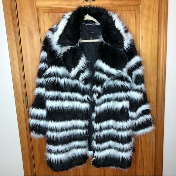 Forever 21 Faux Fur Striped Jacket - Picture 5 of 13